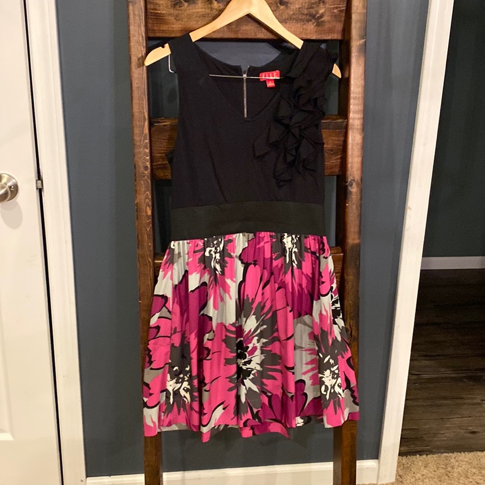 Elle black and floral dress